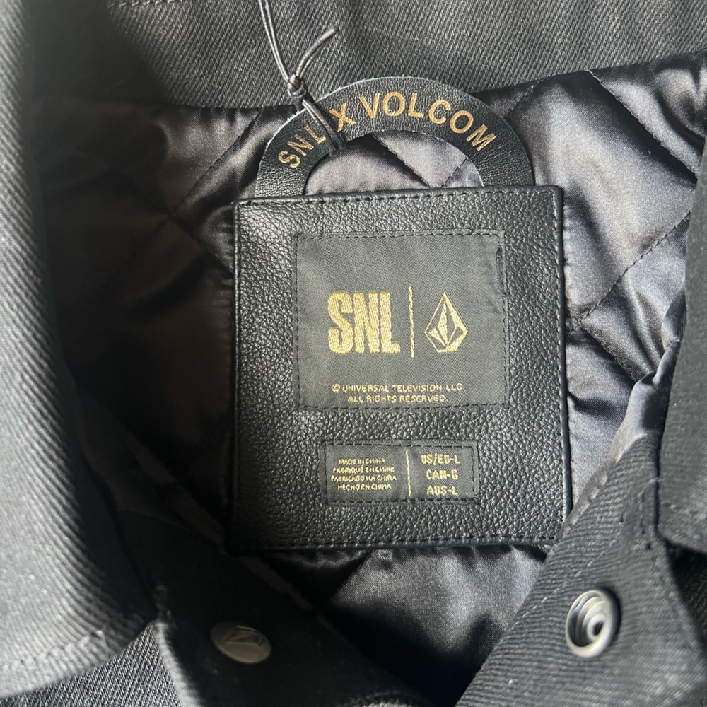 Volcom x SNL 50th Anniversary Embroidered Chenille Patch Jacket | Size Large - Picture 4 of 6